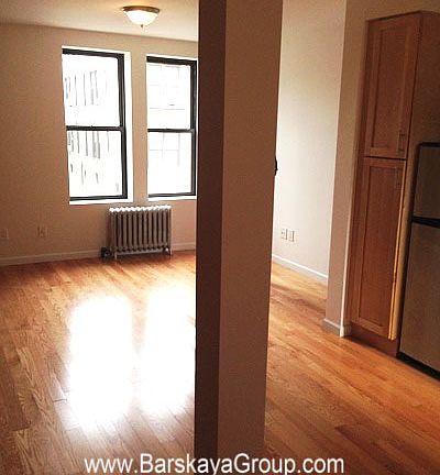 3rd image of 3179 35th St APT 1