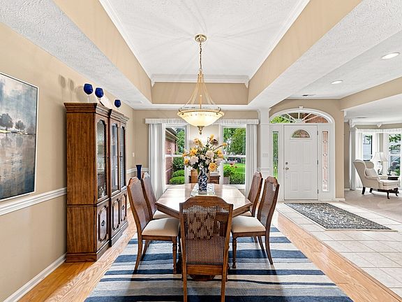 5th image of 2319 Gregory Ln