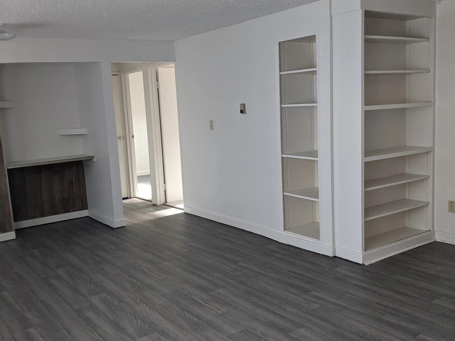2 bed, 950 sqft, $900 — Photo 3