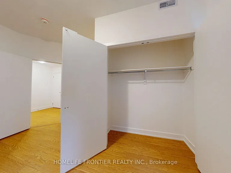 1089 Glencairn Ave #2 — Photo 18