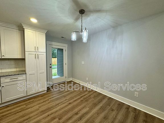 4th image of 109 Myrtle Ave