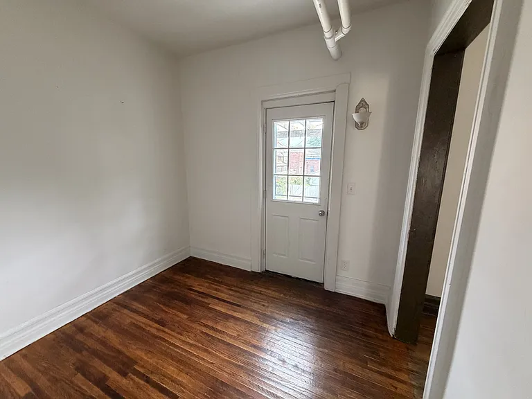 320 Normal Ave #2 — Photo 2