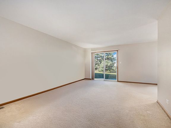 4th image of 625 Crescenzo Ct Unit B