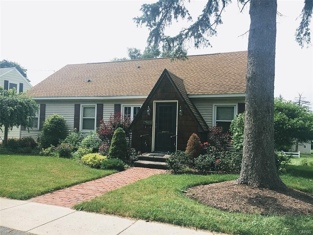 317 Thompson Blvd, Watertown, NY 13601 Zillow