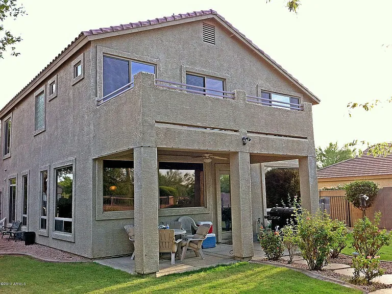 7304 E Tasman St — Photo 2
