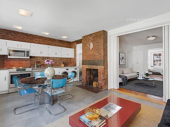 2nd image of 81 Jane St #2