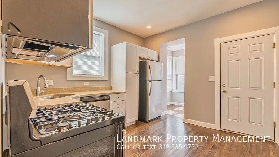 2353 W 18th Place Unit 3R — Photo 4