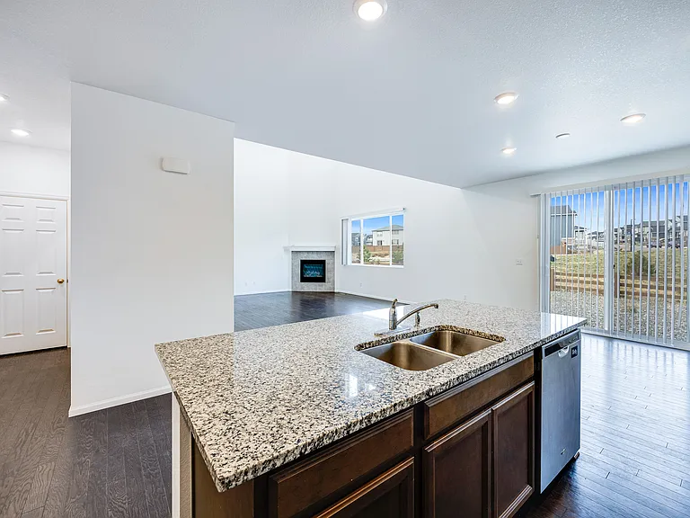 535 Silver Rock Trl — Photo 11