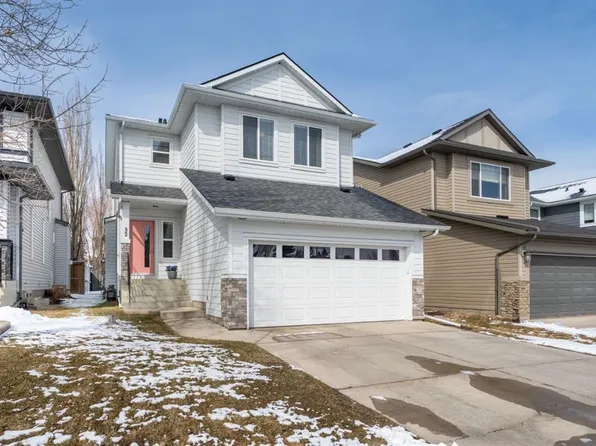 32 E Chapalina Cmn SE, Calgary, AB T2X 3X3