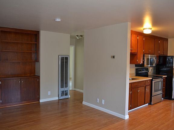 Living Rm & Kitchen