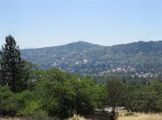 361 NE Ausland Dr, Grants Pass, OR 97526