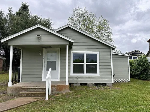 2516 Ivy St Photo 1