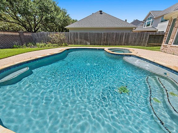 2nd image of 5402 Maybrook Park Ln