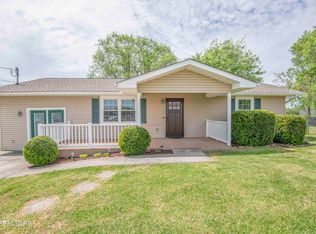 207 N 6th St, Maryville, TN 37804