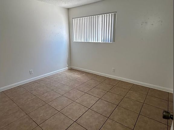 4th image of 3791 Hazelwood St APT 3