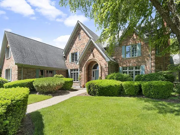 3N480 Campton Woods Dr, Elburn, IL 60119