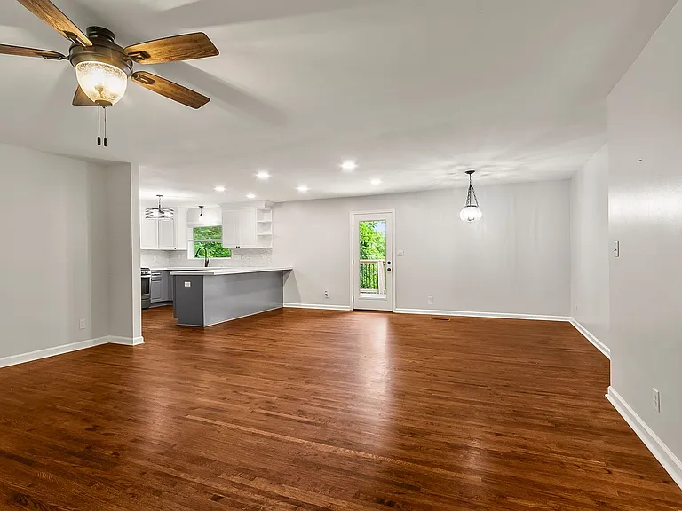 3 Hickory Ln — Photo 9