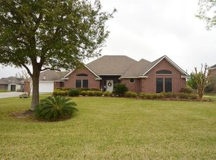 1915 Magnolia Bnd, Cove, TX 77523