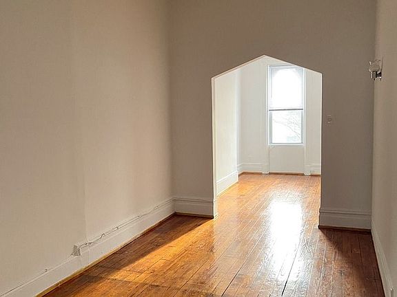 4th image of 226 Kingsland Ave APT 3R