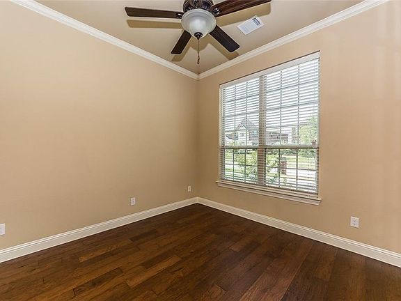 5th image of 7536 Plowman Ln