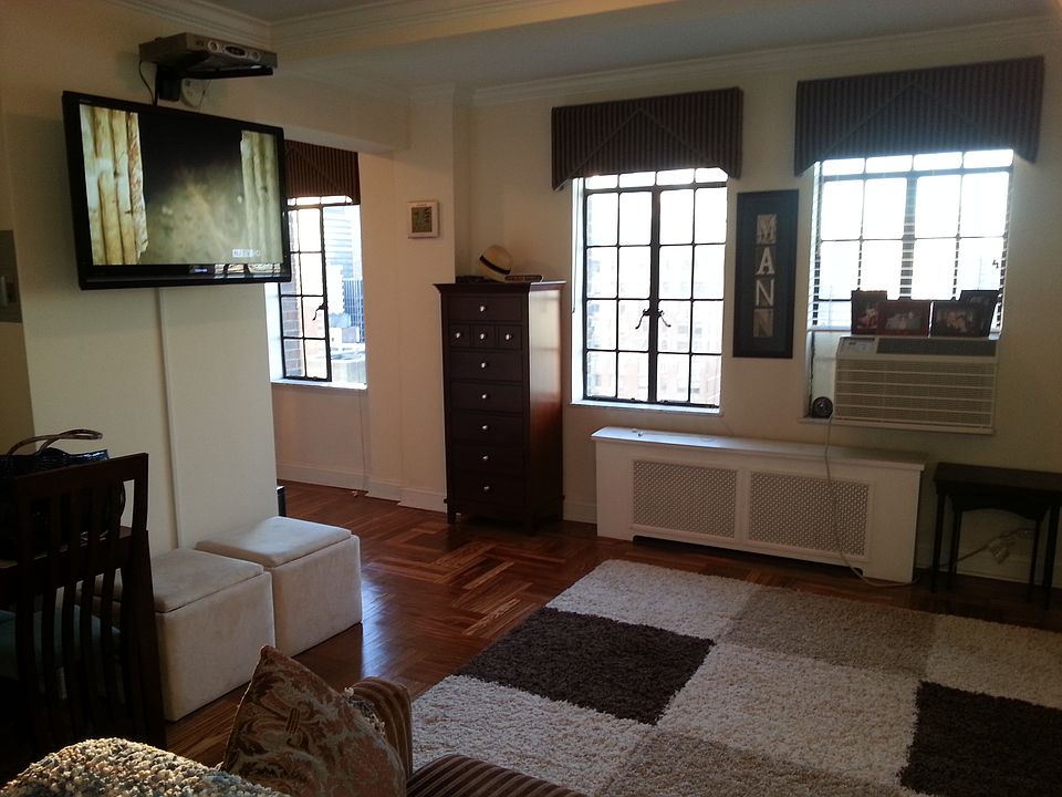 1st image of 320 E 42nd St APT 3006