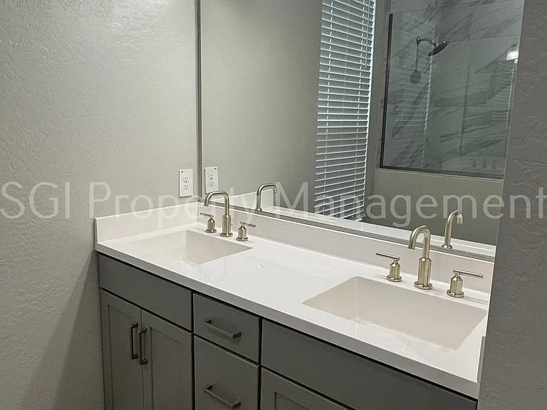 6047 E Sinclair St — Photo 13