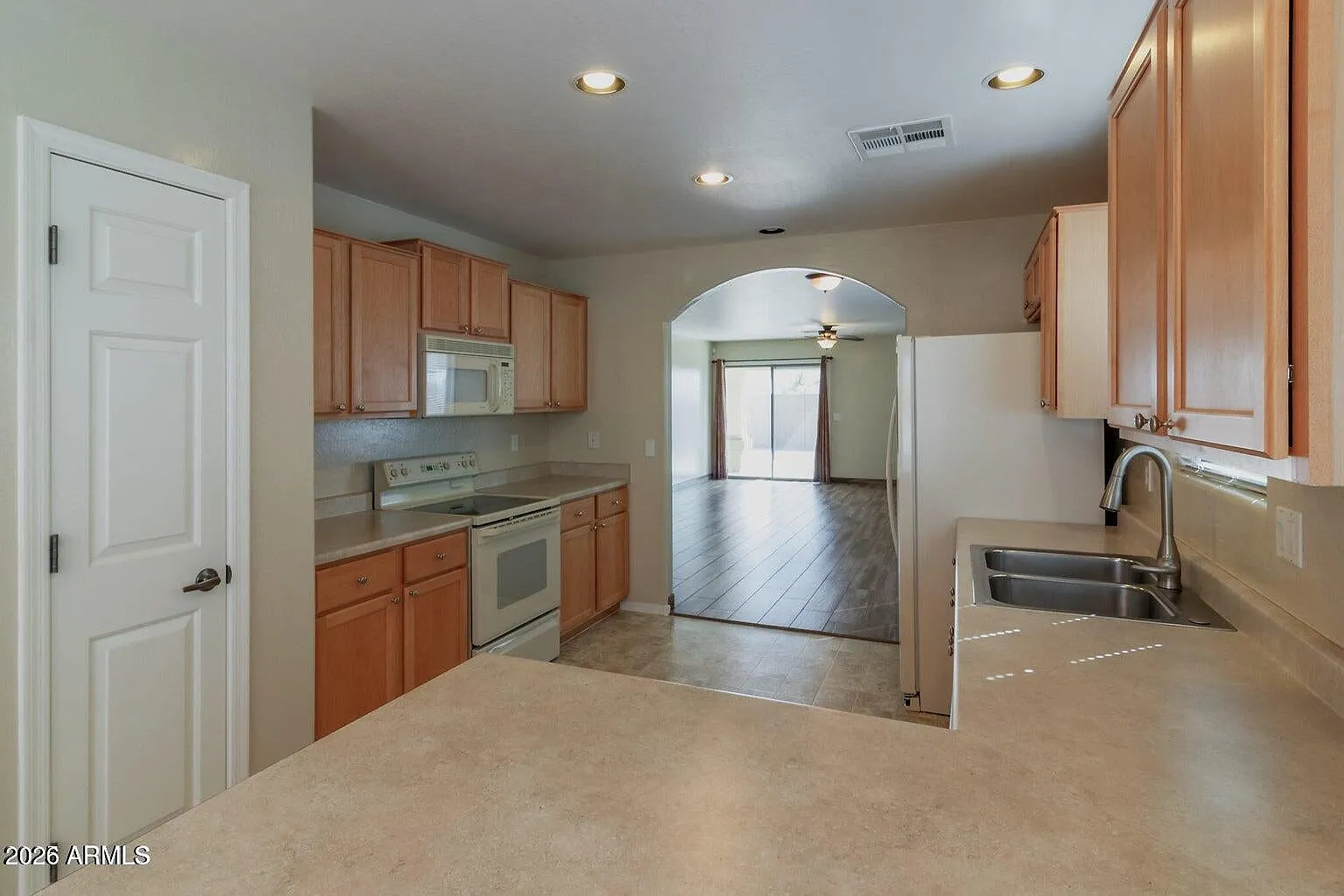 3 bed, 1538 sqft, $1,695 — Photo 3