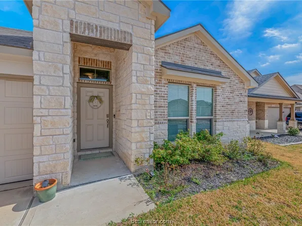 1918 Cartwright St, Bryan, TX 77807