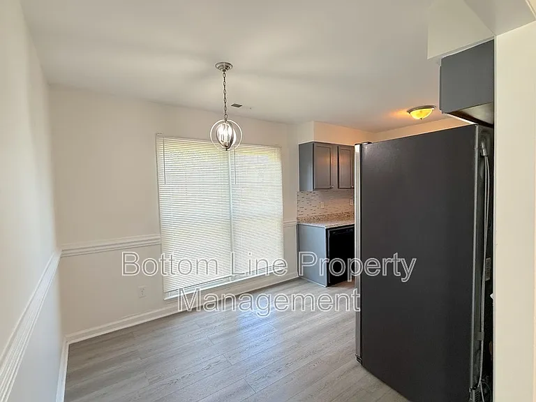 4013 Inglehurst Dr — Photo 7