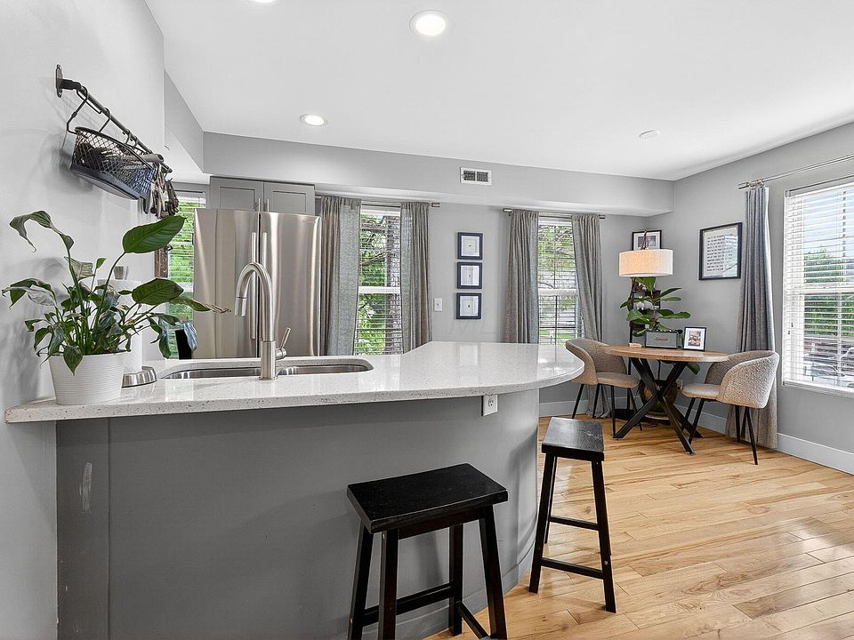 1st image of 1113 Oregon Ave #1