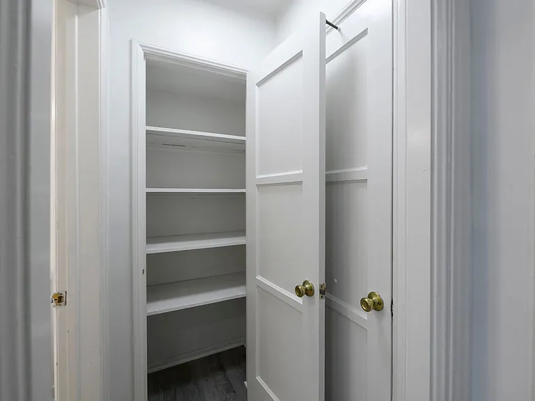 12415 Cedar Ave #E — Photo 8
