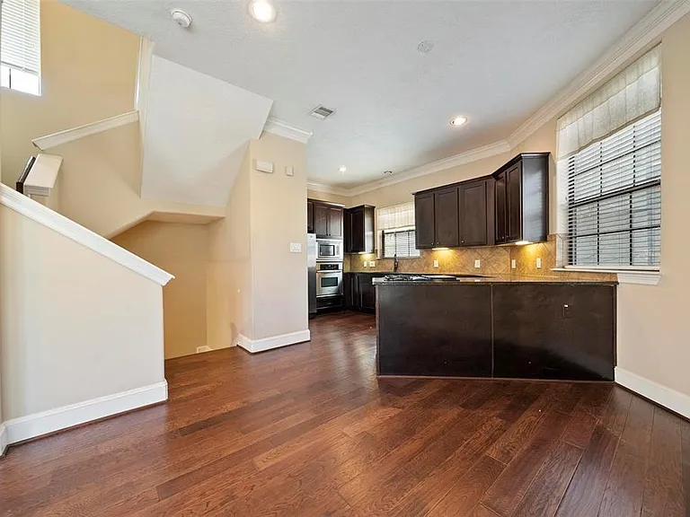 835 Garden Oaks Trce — Photo 6