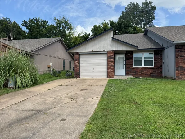 14227 S Hickory Pl E, Glenpool, OK 74033