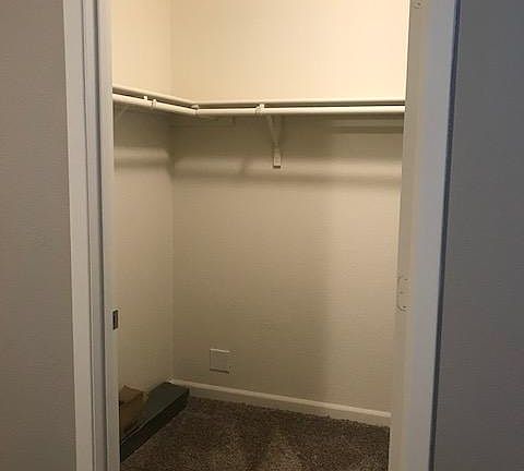 Master Walk In Closet
