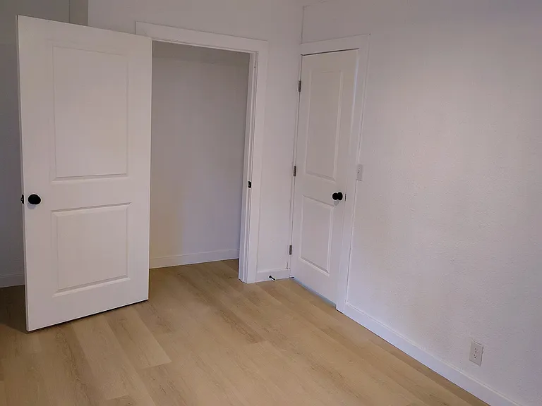 101 Larry Ln — Photo 9
