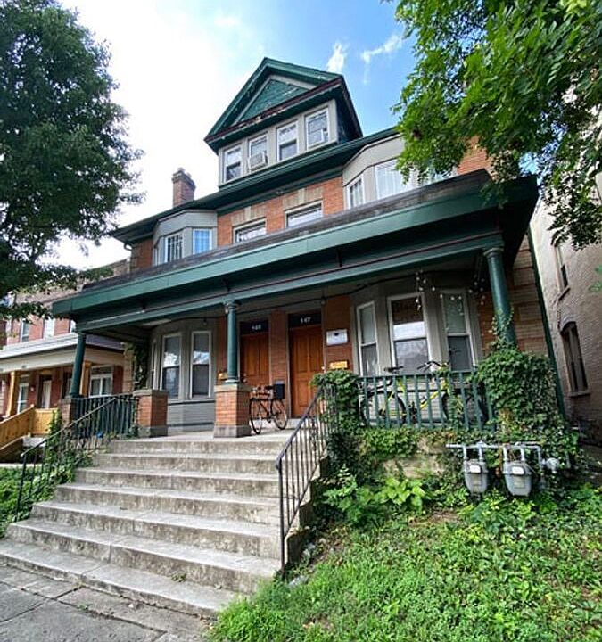 1st image of 145 W 9th Ave