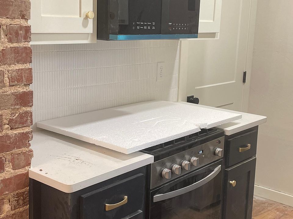 2nd image of 1807 N Blackwelder Ave #1