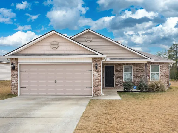 379 Clear Creek Ln, Calera, AL 35040