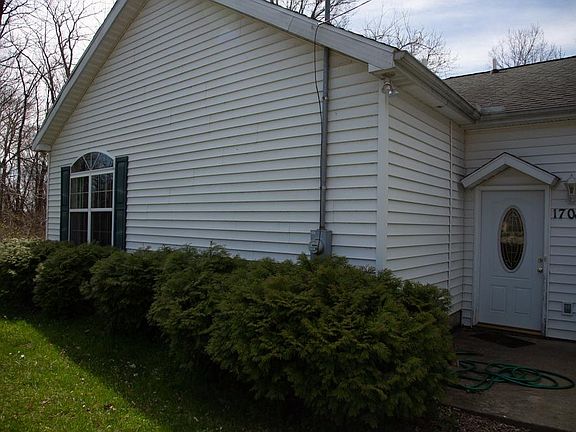 2nd image of 1708 S Grove St