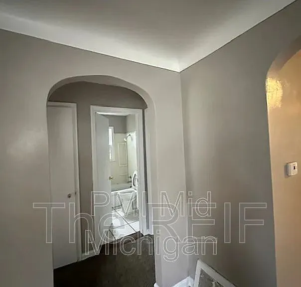 813 Alvord Ave — Photo 13