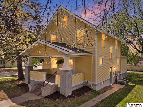 4859 Lowell Ave, Lincoln, NE 68506