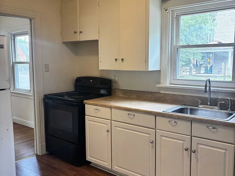 3800 North Ave — Photo 8