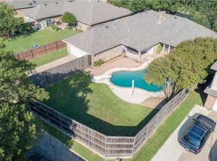 118 Willowcrest Dr, Garland, TX 75040
