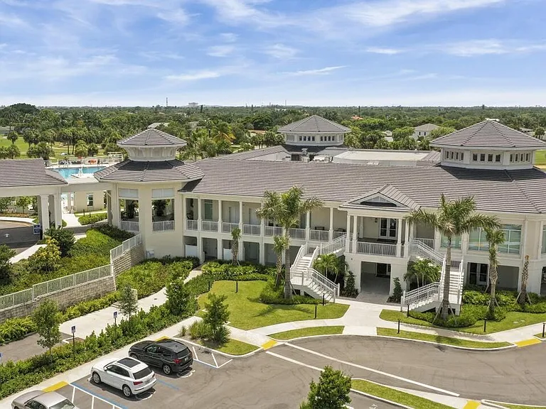 52 Yacht Club Dr #402 — Photo 30