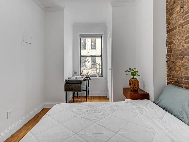 118 E 102nd St #2 — Photo 2