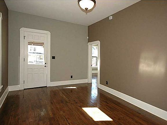 3rd image of 1229 N Beville Ave
