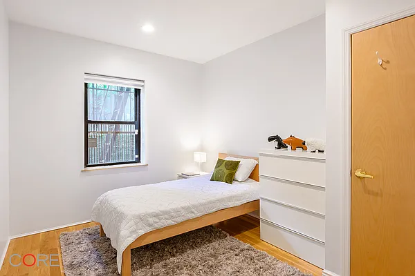 Rented by CORE | media 15