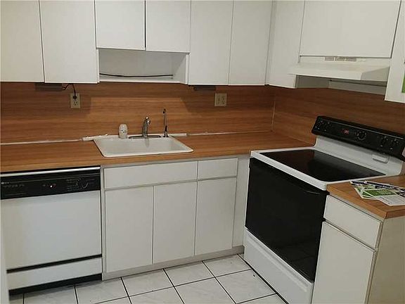 4th image of 9678 Fontainebleau Blvd APT 407