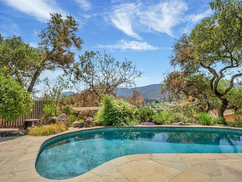 1st image of 105 Knoll Court