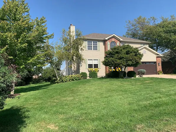 114 Hillcrest St, Gridley, IL 61744